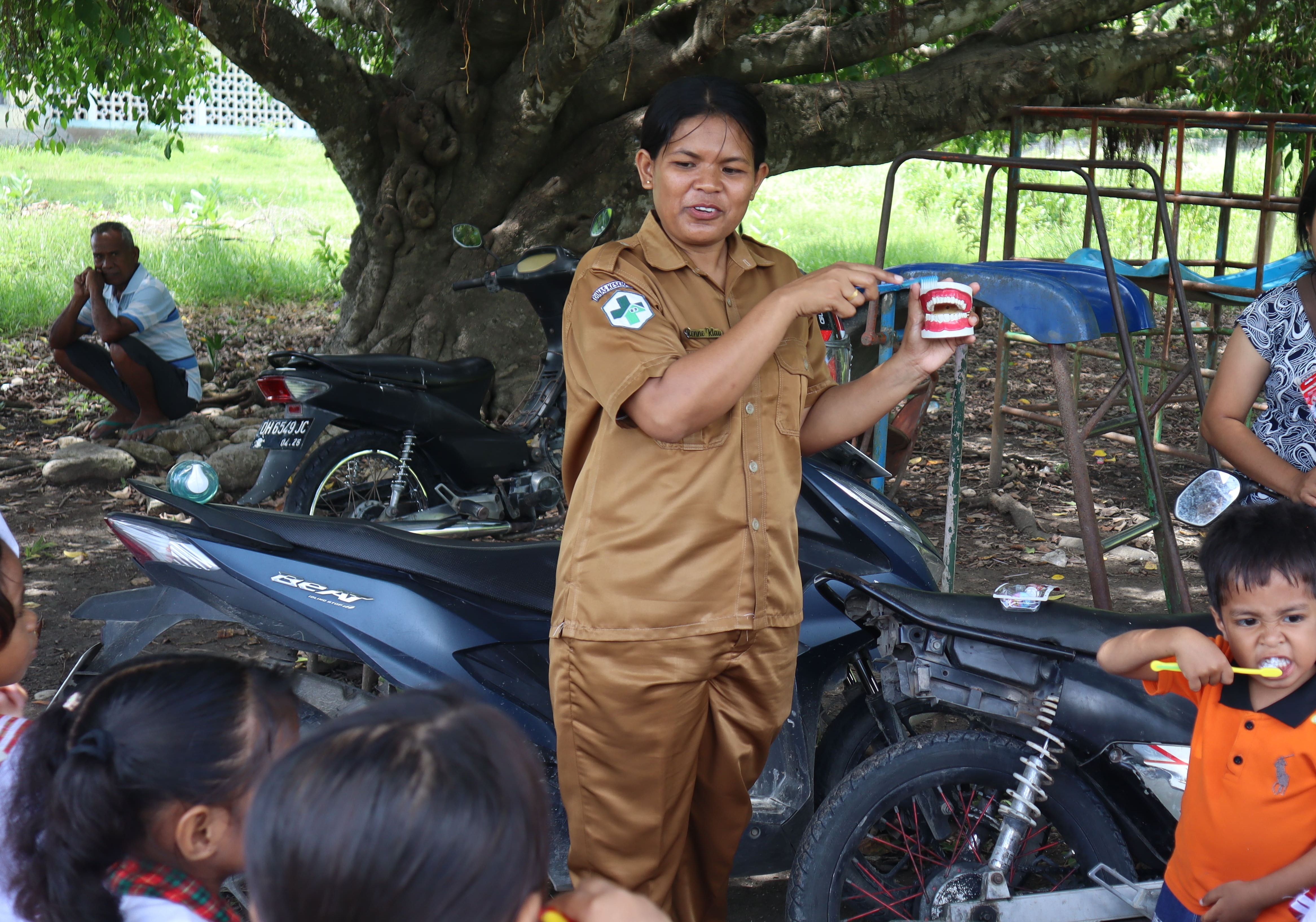 Kolaborasi UPKM/CD Bethesda YAKKUM Area Malaka dan Puskesmas Weoe Edukasi PHBS di PAUD Salib Suci Weoe